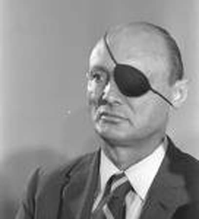 Moshe Dayan2