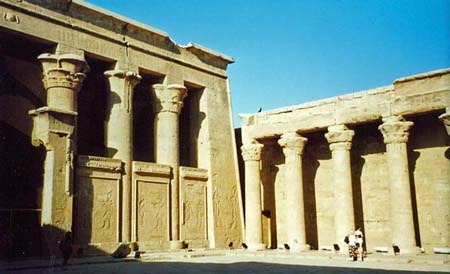 Luxor1